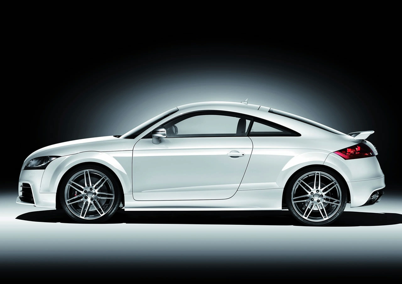 Illustration for article titled 2010 Audi TT RS: Haben Sie Einen Wet-nap?
